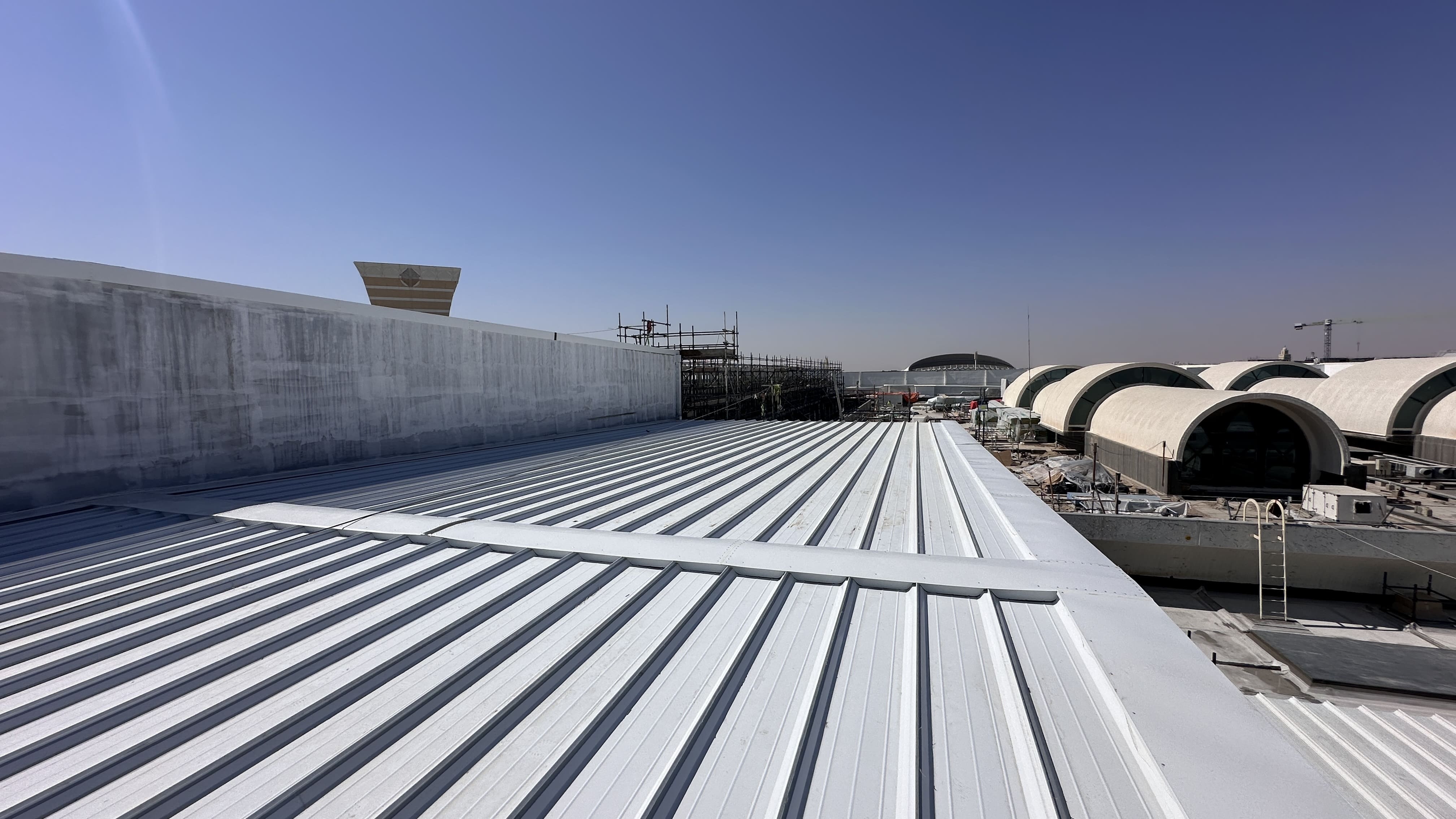 roofing company in dubai