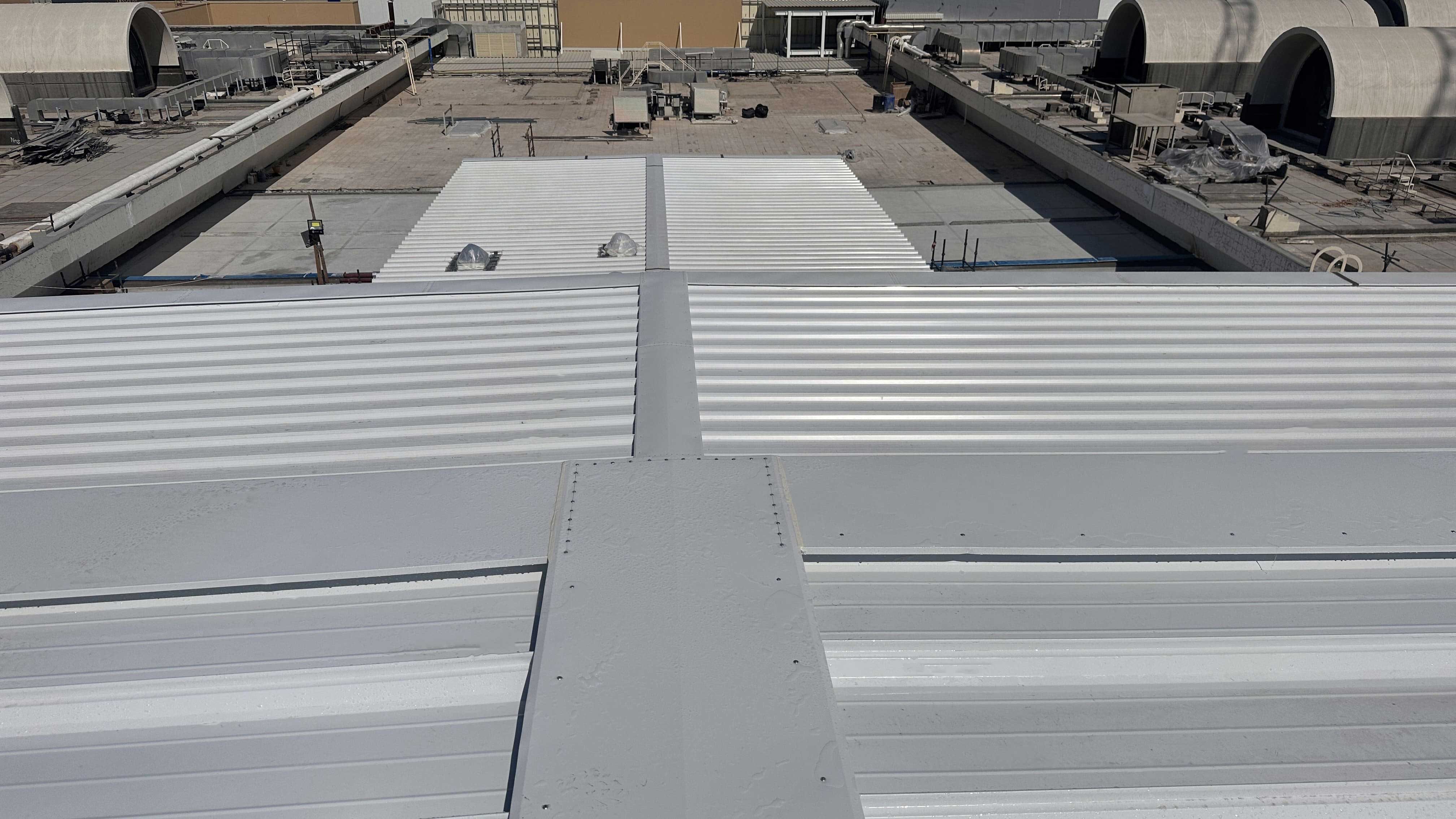 roofing company in dubai